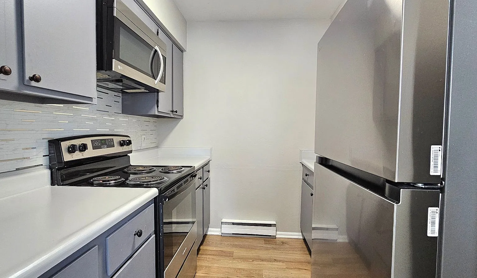81 Woods Dr — Photo 3