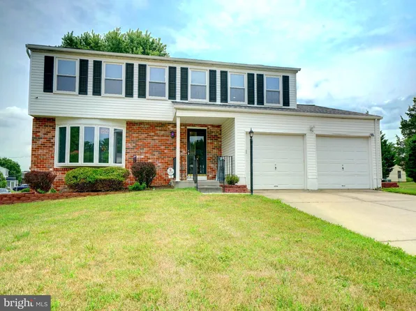 1 Skipworth Ct, Catonsville, MD 21228