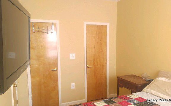4th image of 3810 Broadway APT 5F