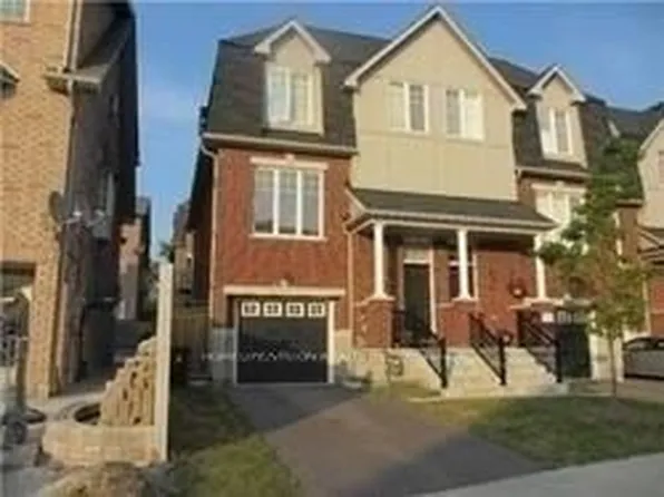 29 Jinnah Ct, Toronto, ON M4A 0A3