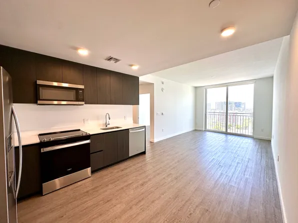 309 NE 20th Ter, Miami, FL