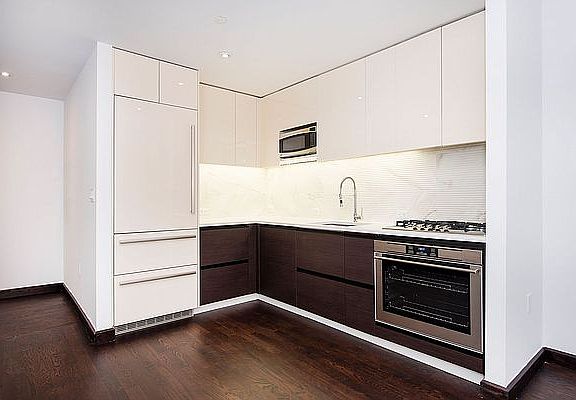 4th image of 138 E 12th St APT 2D