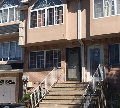 2nd image of 305 E Tysens Ln