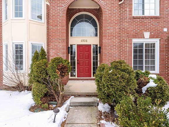 4th image of 4936 Somerton Dr