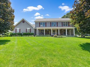 725 Jamestowne Rd, Dundee, IL 60118