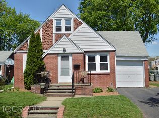 39 Post St, Haledon, NJ 07508