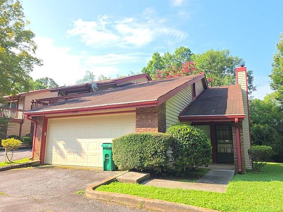 2nd image of 1086 Village Main St