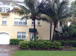 1118 NE 18th Ct, Fort Lauderdale, FL 33305