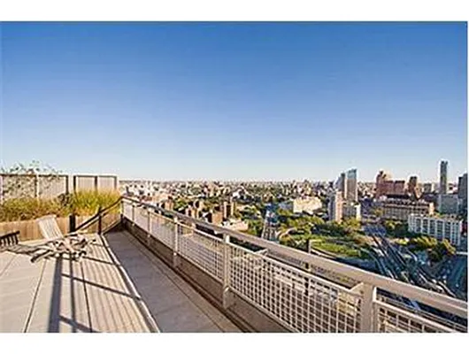 Rented by Triumph Property Group | media 21