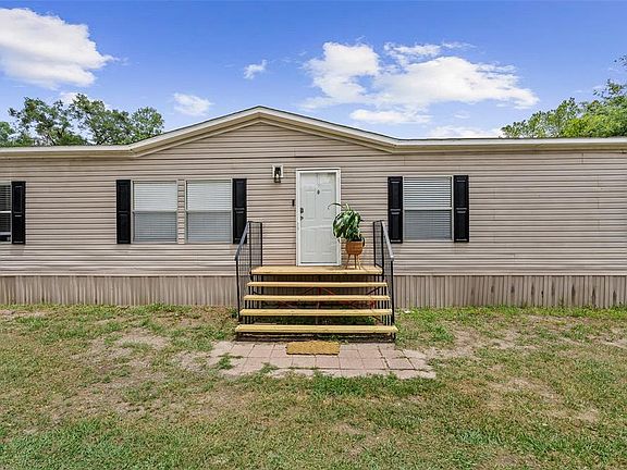 3rd image of 3511 S PALM AVENUE