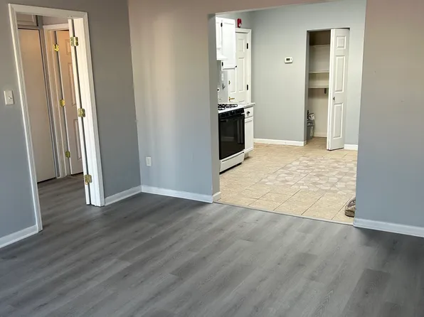 108 Main St #1, West Chicago, IL 60185