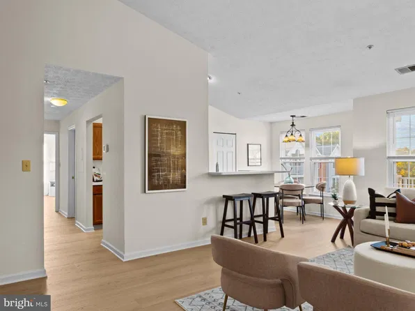 703 Orchard Overlook APT 304, Odenton, MD 21113