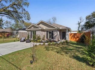 556 Shady Oak Dr, Mobile, AL 36608