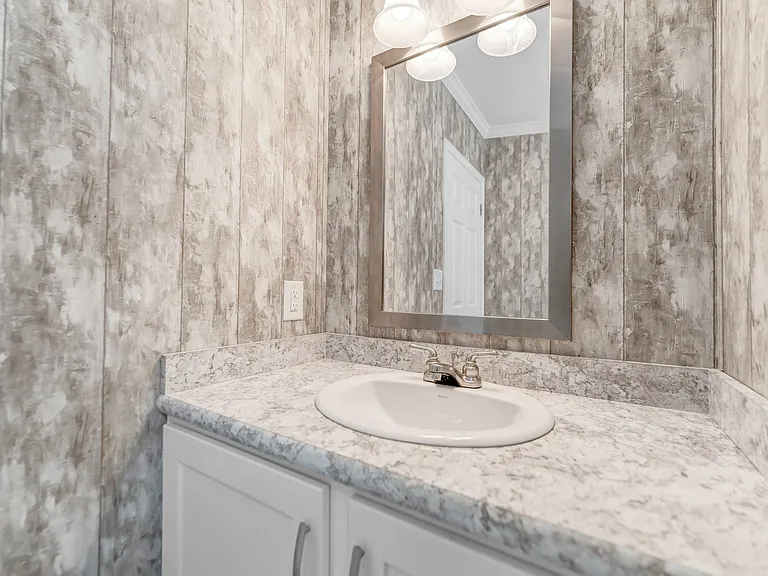 6037 Route 5 — Photo 15