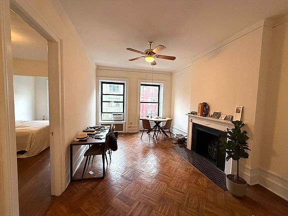 3rd image of 66 W 85th St APT 4A