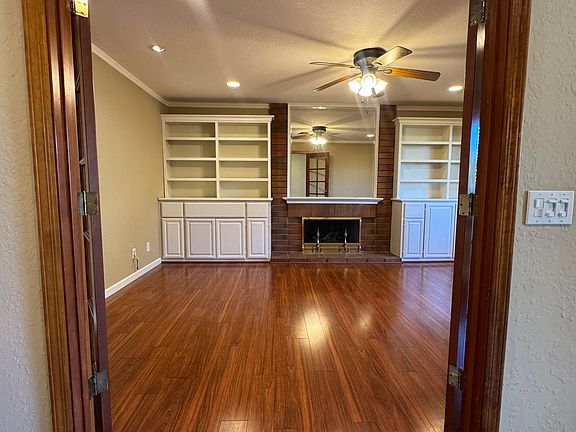 5th image of 1262 Avenida Loma Vis