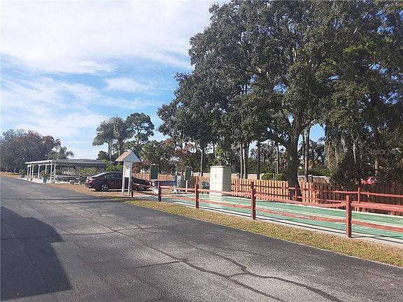 5th image of 3440 Tiki Dr