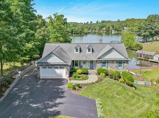 168 Sandy Point Ct, Union Hall, VA 24176