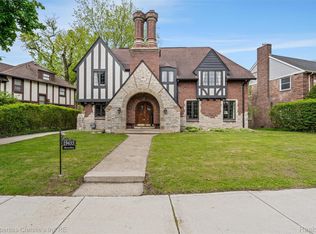 19435 Shrewsbury Rd, Detroit, MI 48221