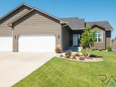2905 S Grinnell Ave, Sioux Falls, SD, 57106
