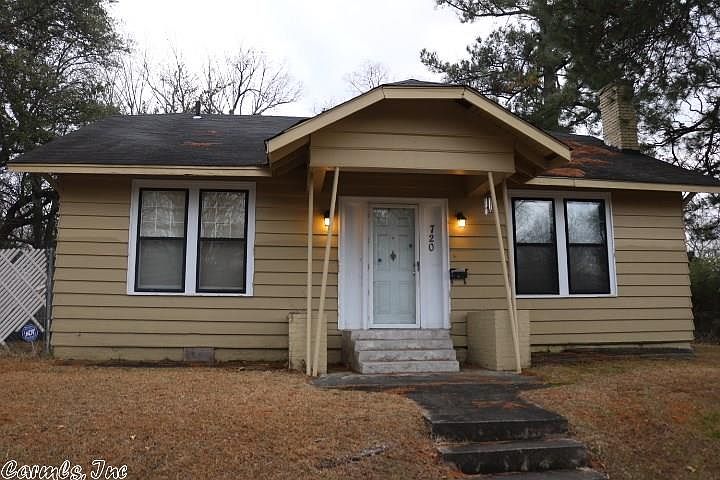 1st image of 720 W 23rd Ave