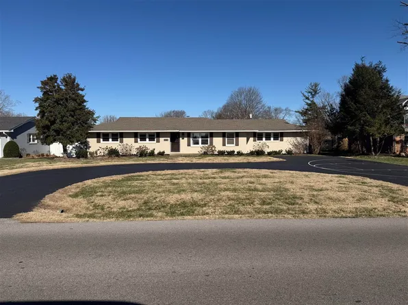 1326 Broadview Way, Bowling Green, KY 42103