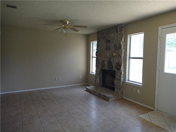 4th image of 14012 Maricella Ln