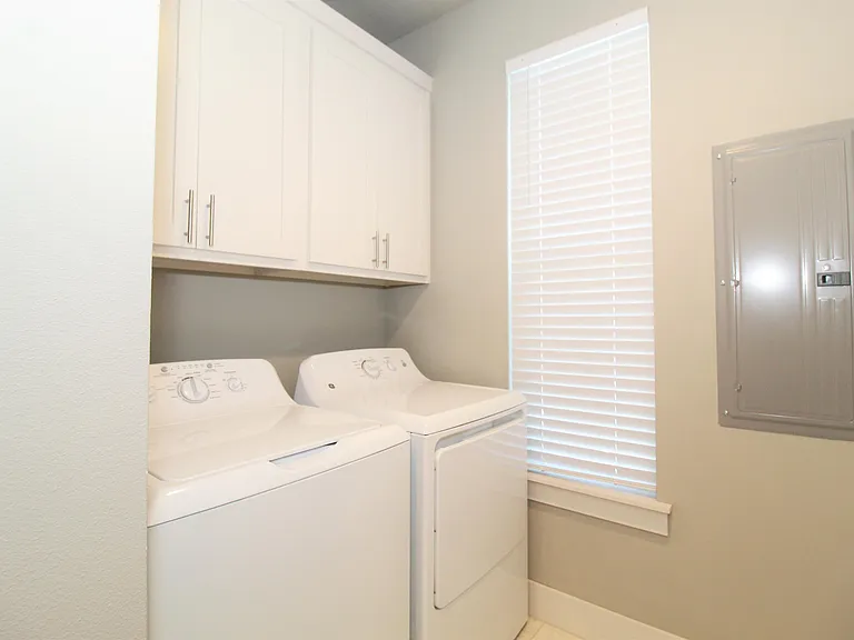 2047 S Florida Way — Photo 12