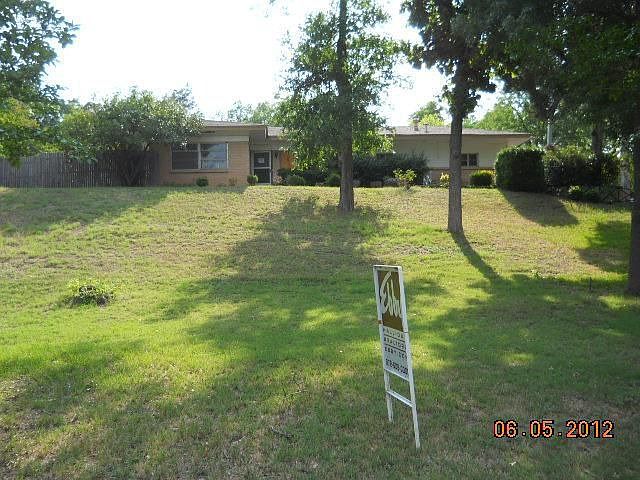 1st image of 3519 Oak Creek Cir