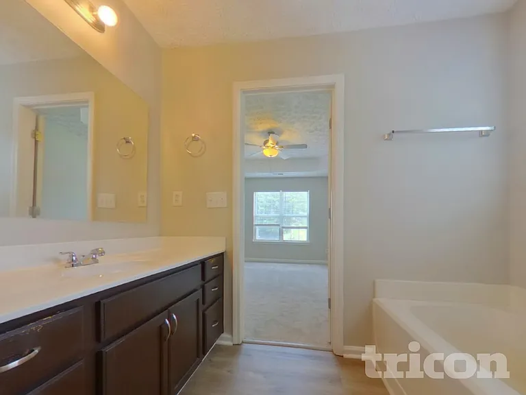 411 Clearstream Ln — Photo 8
