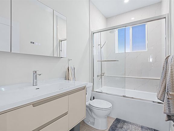 5th image of 102 Linmark Way