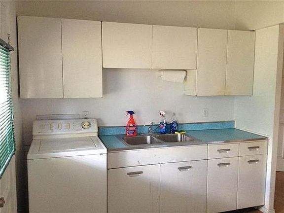 2nd image of 424 Nimitz Dr