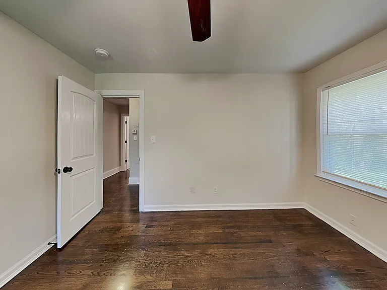 2875 3rd Ave SW #A — Photo 10