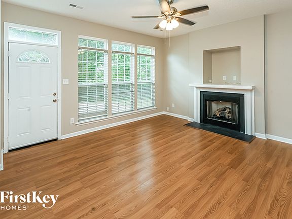 5th image of 9506 Green Apple Dr