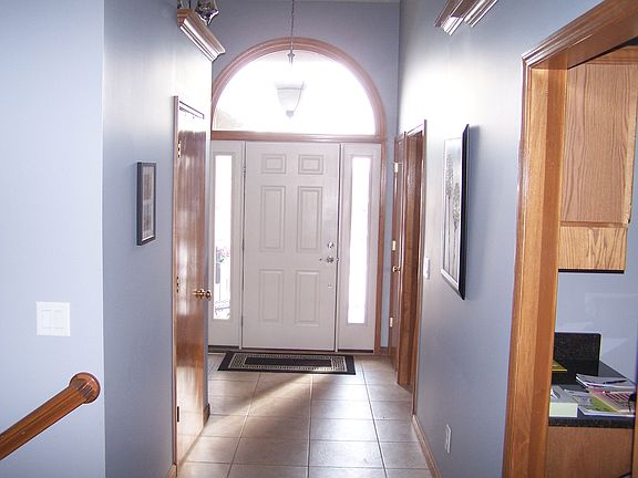 2nd image of 9722 Robert Ct