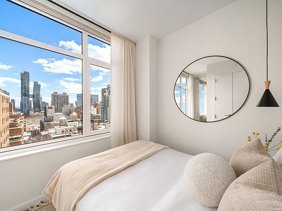 5th image of 162 E 36th St #10G