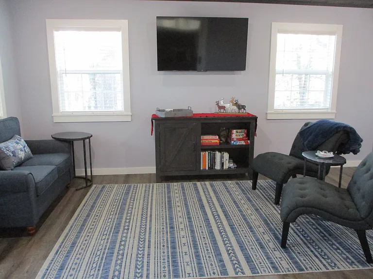163 Woodsview Trl — Photo 4