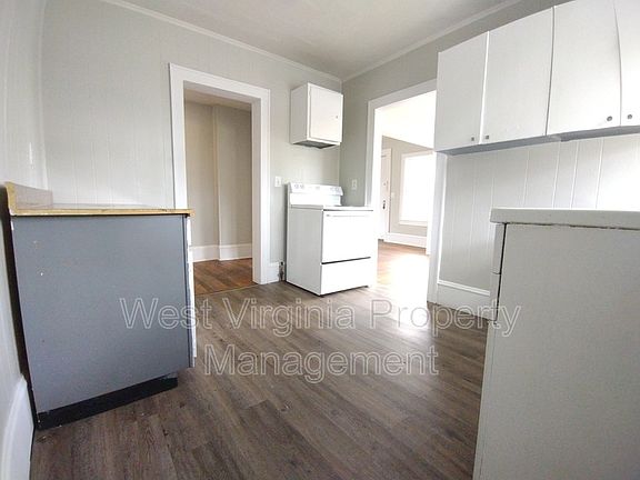 5th image of 1000 S Kanawha St #1000
