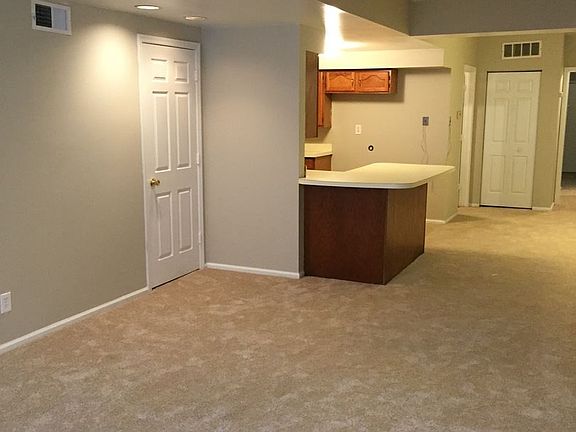 3rd image of 3939 Magnolia Ave #11320419