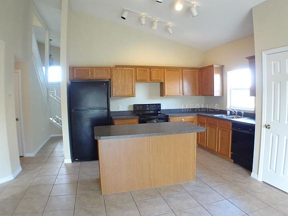 3rd image of 2708 Woodstream Cir