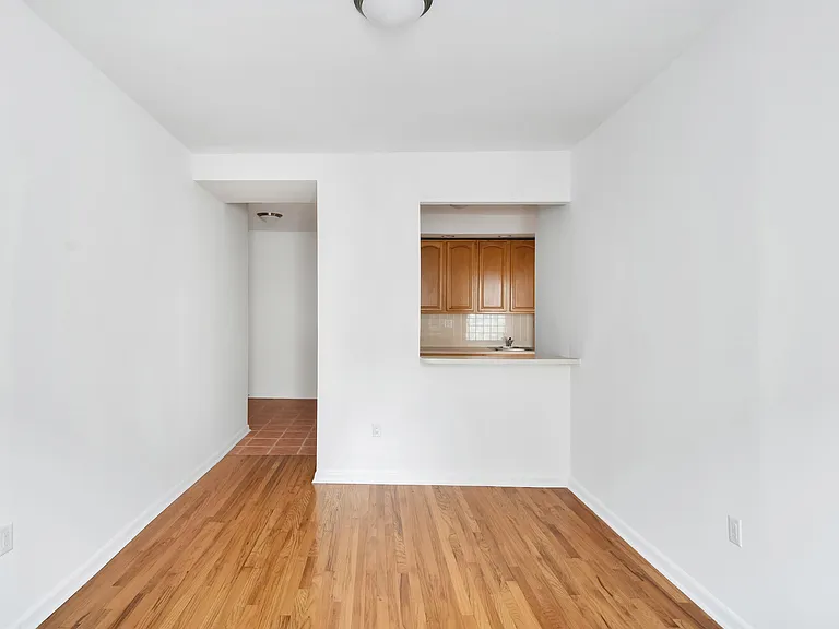 920 Riverside Dr #42B — Photo 6