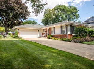 2118 E Miner St, Arlington Heights, IL