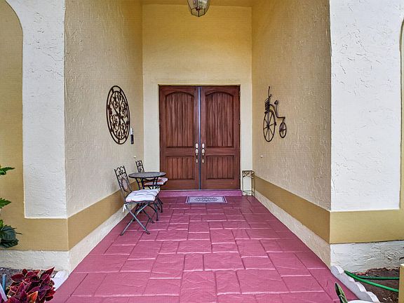 4th image of 2931 NW 25th Way