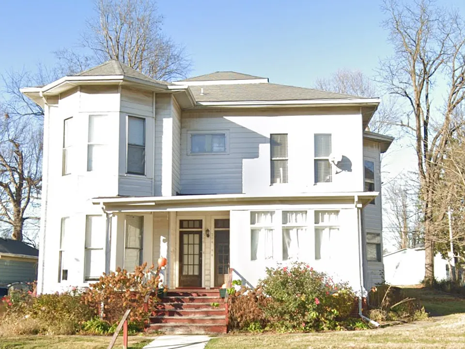 504 W Main St