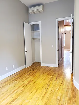 Rented by Signature Property Realty | media 33