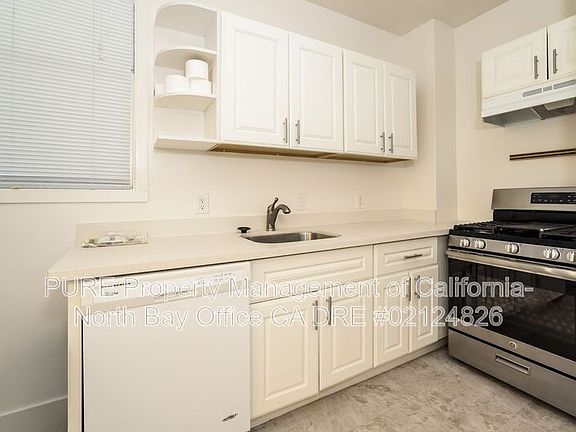 2nd image of 1848 Stockton St