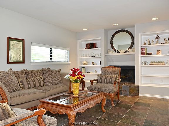 2nd image of 8604 Jade Dr
