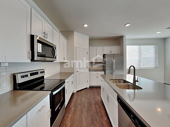 4th image of 6119 W Calle Bilboa