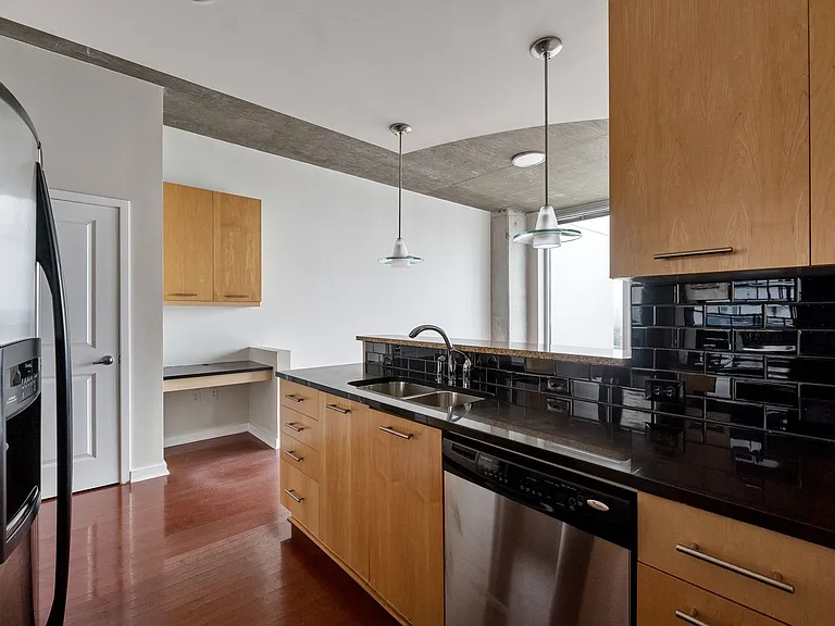 3324 Peachtree Rd NE #2304 — Photo 8