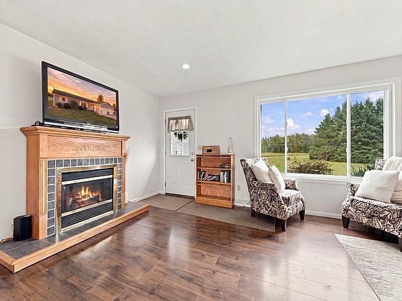 2nd image of 101613 KARAU AVENUE